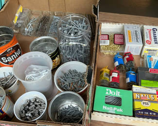 Lot 12: Assorted hardware fasteners