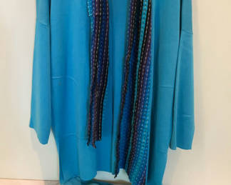 Lot 153: Gispa Italian Knit Ladies Wear, Ellen Tracy set