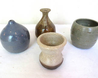 Lot 78: 4 piece studio Pottery squat vases vessels