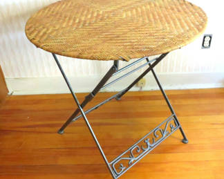 Lot 117: Rattan Folding Round Table 29.5” x 29”