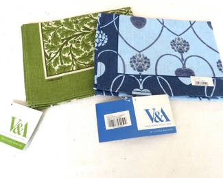 Lot 84: 2 New Ulster Weavers Linen Tea Towels Green and Blue