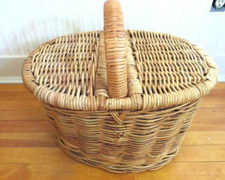 Lot 118: Wicker Picnic Basket with Bodum Crate & Barrel Red Plasticware Set of 4