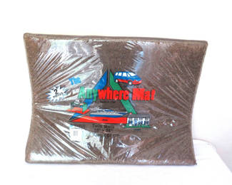 Lot 56: Pair of Anywhere Mats new in Package Boat Home