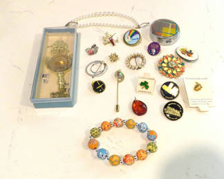 Lot 165: Costume Jewelry Mixed Sterling Pin Key to City