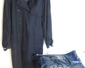 Lot 7: Women's Navy Burberry's Plaid Lined Trench Coat Sz 10 Long 