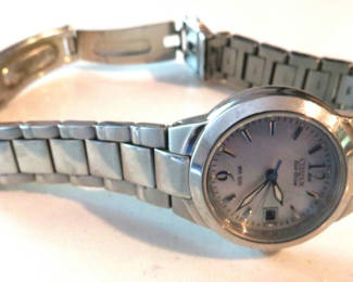 Lot 20: Women's Citizens Eco Drive WR100 Wrist Watch