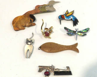 Lot 102: Variety of Pins Brooches Some Sterling Silver Mexico