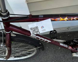 Lot 122: Scott Peak maroon mountain bicycle