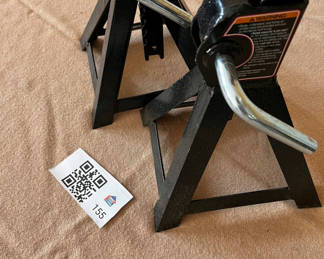 Lot 155: Pair of jack stands
