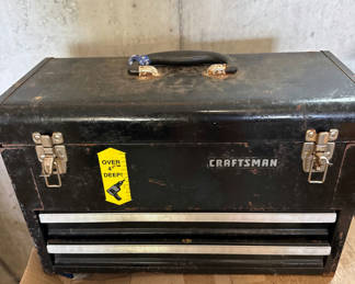 Lot 192: Craftsman 3-drawer metal tool chest