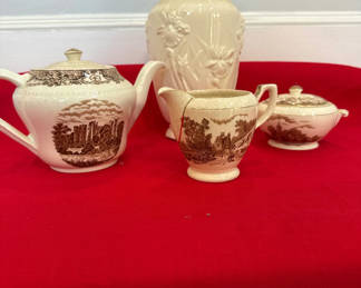 Lot 2: English Barker Bros Richmond transferware tea set and vase