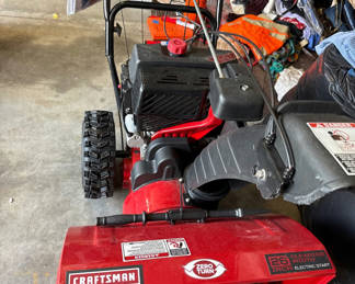 Lot 182: Craftsman snow blower, 26-inch clearing width, electric start