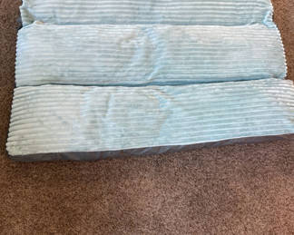 Lot 172: Dog bed