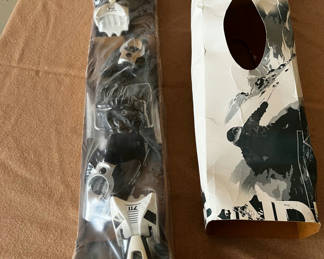 Lot 148: Salomon KX-Wing 8 ski bindings set