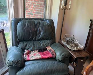 Leather Recliner, Vtg Wooden Side Table, Floor Lamp