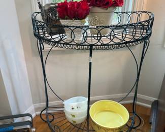 Metal Plant Stand