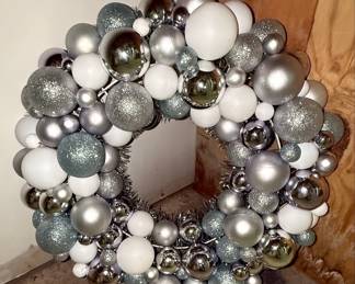 Set of 3 Holiday Decorative Wreaths