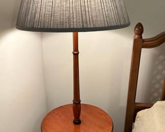 Traditional Pedestal Table Floor Lamp