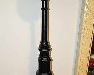 Byers' Choice Ltd. Style Pedestal Clock