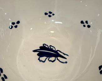 Williamsburg Restoration Delft Style Serving Bowl