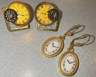 Vintage Clock Motif Jewelry Set Style