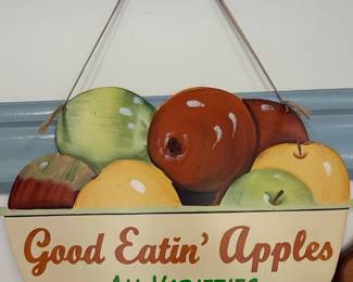 Ohio Wholesale Good Eatin' Apples Wall Sign