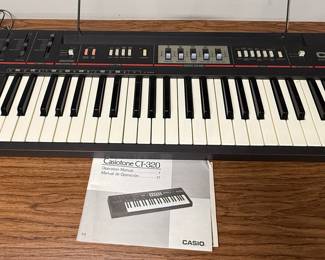 Casio Casiotone CT-320 Electronic Keyboard