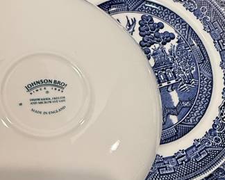 Johnson Brothers Willow Pattern Dinnerware Set