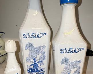 Vandermint Delft Blue Windmill Decanter Set