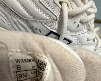 New Balance WX608 Women's Cross Trainer Sneakers