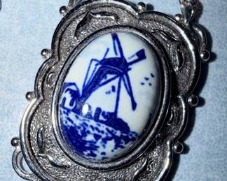 Sarah Coventry Katrina Delft Windmill Pendant Necklace