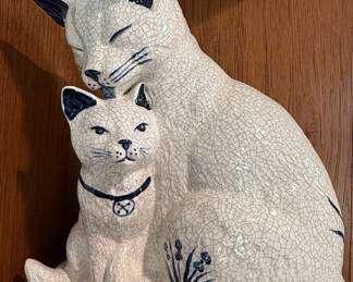 Takahashi Style Blue Floral Crackle Cat Figurine