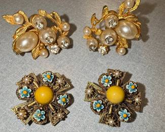 Vintage Floral Pearl Rhinestone Cluster Earrings