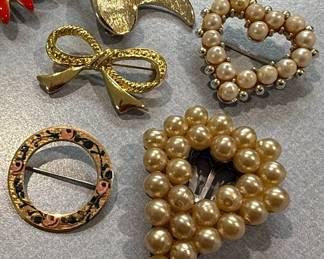 Vintage Costume Jewelry Brooch Assortment