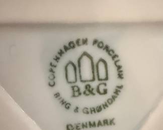Bing & Grondahl Porcelain Wall Pocket Set