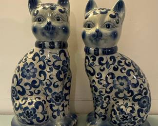 Seymour Mann Style Blue & White Porcelain Cat Pair
