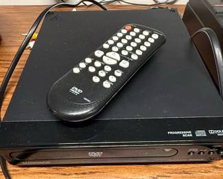 Magnavox MDV2100/F7 DVD Player with Remote