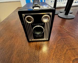#033 Brownie Camera - Target Six-20 $20.00