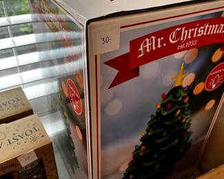 #098 Mr. Christmas Lighted Tree $30.00