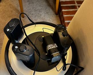 #085 iRobot Roomba w/ 4 Sensors $20.00