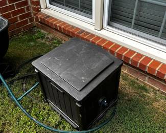 #079 Suncrest Hose Reel Box w/ Hose $50.00