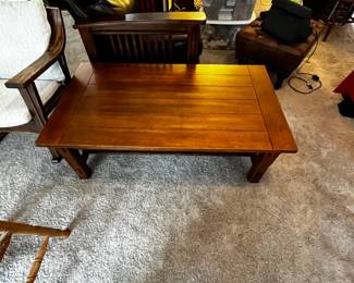 #026 Wood Lift-up Coffee Table w/bottom Shelf - 50x28x15-25 $175.00