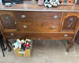 Depression-Era Walnut Veneer Sideboard/Buffet
