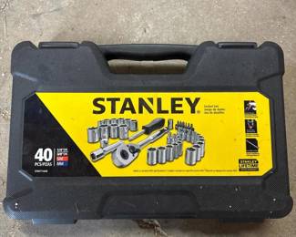 060 stanleysocketsetswithratchetincase