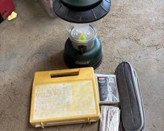 055 campinglotlanternfirstaidkitponcho