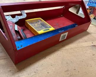138 redmetaltoolcaddywithcontents