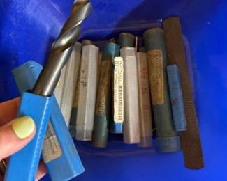152 assortedlargemetaldrillbits
