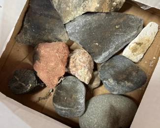 336 assortedrocksandmineralspecimens