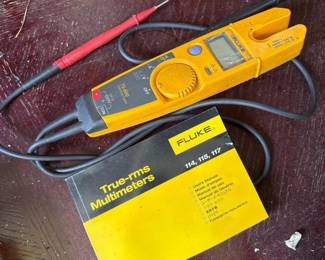 090 fluket5600electricaltestermultimete