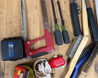 193 mixedhandtoolsanddrillmastertapan